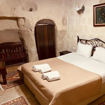 Turquaz Cave Szálloda 2*