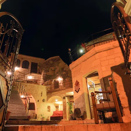 Turquaz Cave מלון 2*