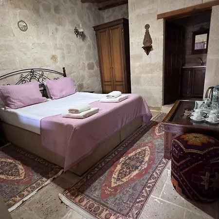 Turquaz Cave Otel 2*