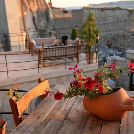 Turquaz Cave מלון 2*