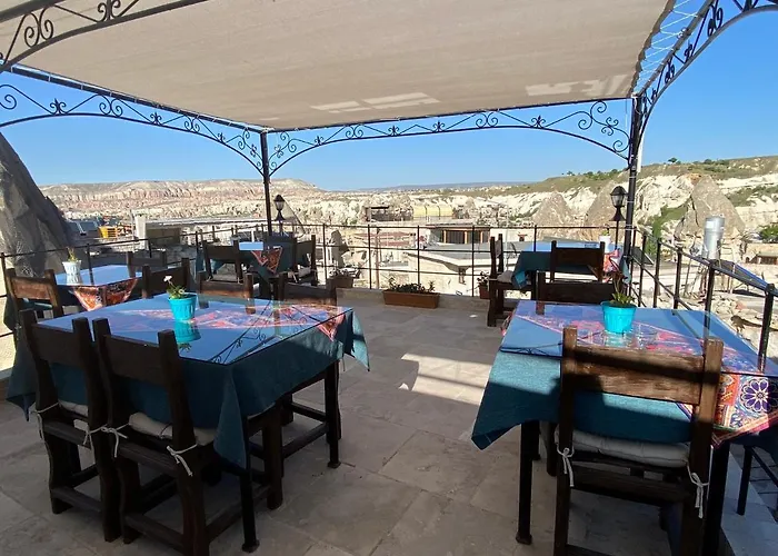 מלון Turquaz Cave 2*